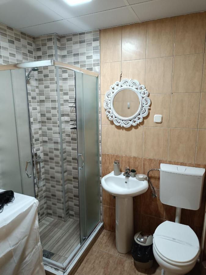 Finesi Apartments 3 Ochryda Zewnętrze zdjęcie
